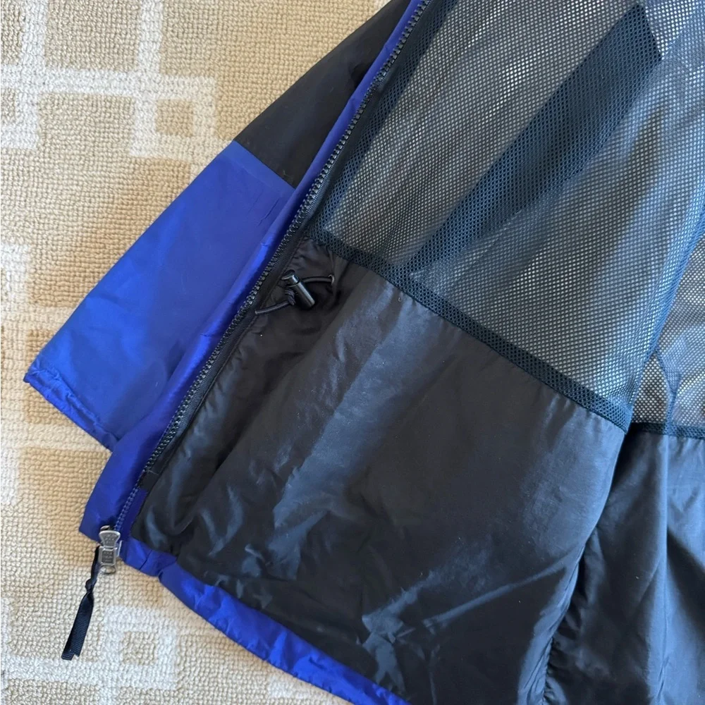 The North Face Vintage ‘90s GoreTex Ski Shell Jacket Outdoor Y2K Blue Black L